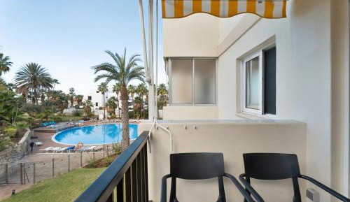 Superior One-Bedroom Apartment with Balcony