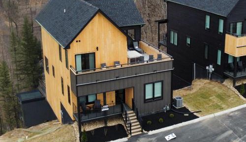 Five-Bedroom Apartment