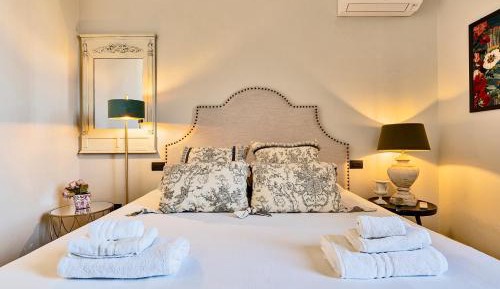 Four-Bedroom Deluxe Apartment