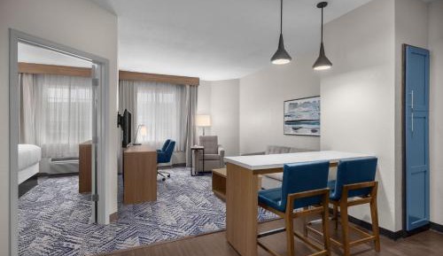 One-Bedroom King Suite