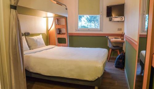 Double Room with Bunk Bed