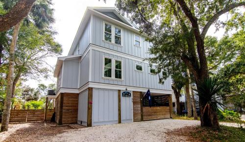 Four-Bedroom Holiday Home