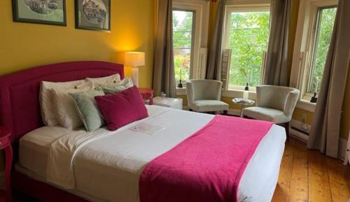 Superior Queen Room (Merry 3)