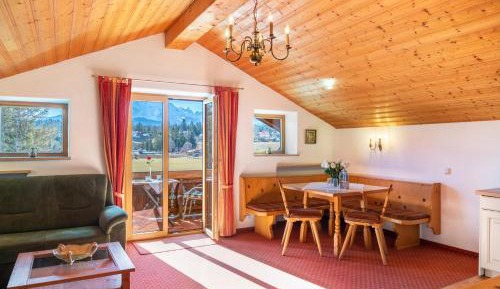 Superior One-Bedroom Apartment with Balcony