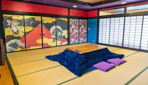 (201) Japanese Room for 8 people with Shared Toilet & Bathroom 
