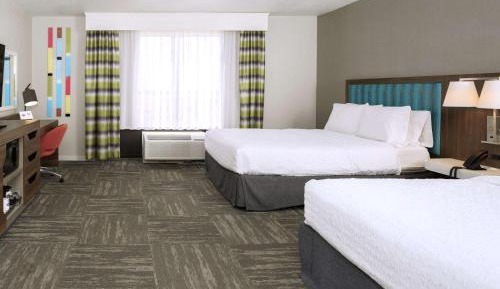 Queen Room with Two Queen Beds - Mobility Access/Non-Smoking