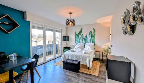Studio with Balcony