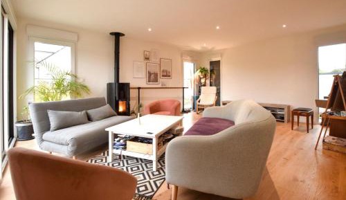 Three-Bedroom Holiday Home 