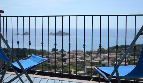 Superior One-Bedroom Apartment with Balcony