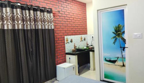 Standard Queen Room