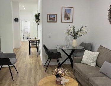 One-bedroom Loft Apartment 