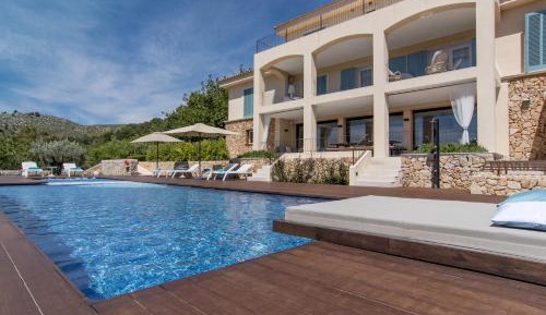 Villa with Sea View