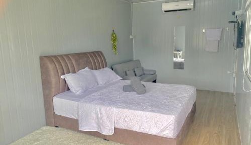 Queen Room