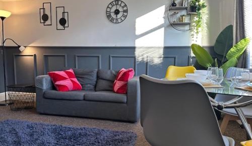 Three-Bedroom Holiday Home 