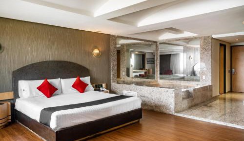 Deluxe with Jacuzzi