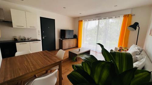 One-Bedroom Apartment with Garden View
