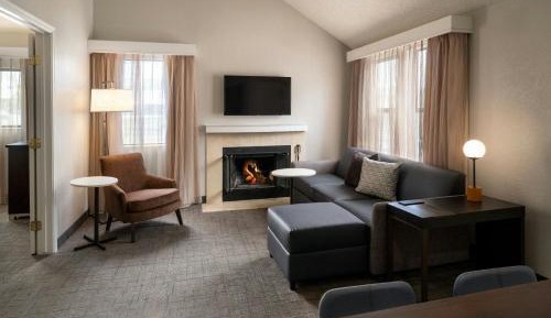 Two-Bedroom Suite