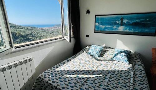 Studio Apartment with Sea View