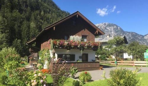 One-Bedroom Apartment with Balcony and Mountain View  