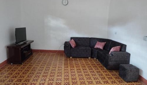 One-Bedroom House