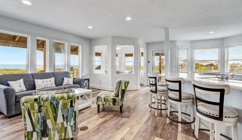 Four-Bedroom Holiday Home