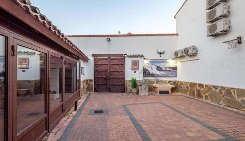 Eight-Bedroom Holiday Home