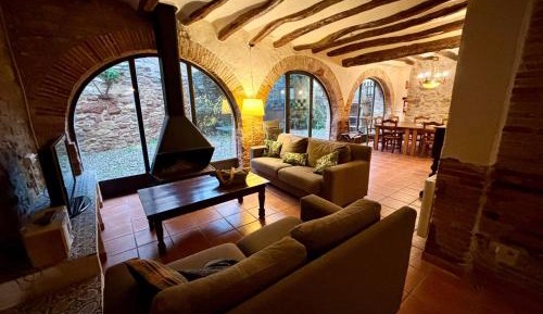 Six-Bedroom House