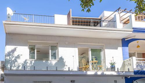 One-Bedroom Apartment with Shared Terrace
