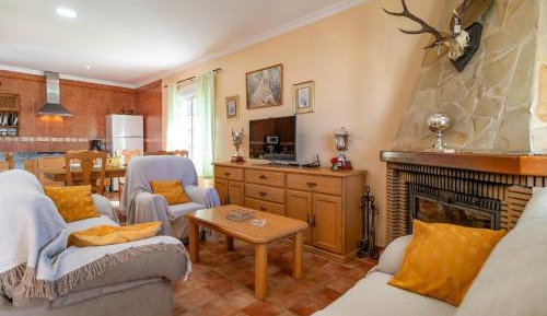 Five-Bedroom Holiday Home