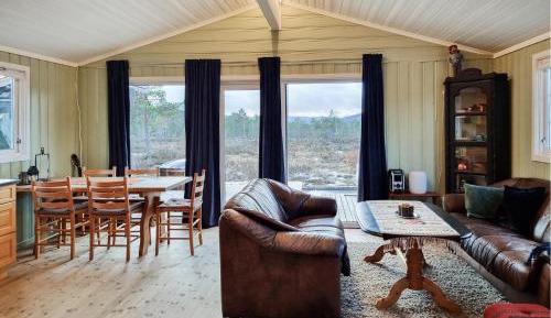 Three-Bedroom Holiday Home 