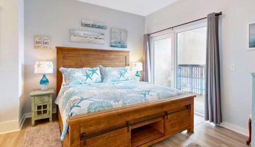 Deluxe Suite with Sea View