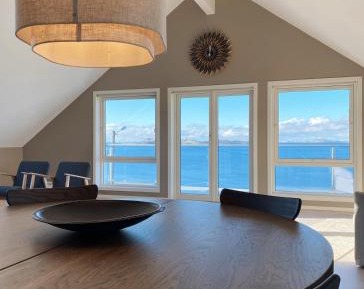 Two-Bedroom Deluxe Apartment with Ocean View