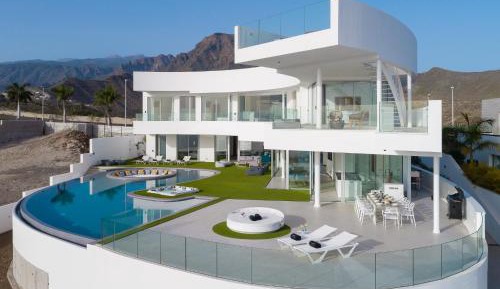 Villa with Sea View