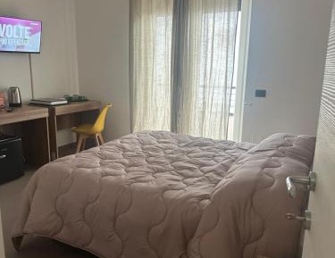 Two-Bedroom Apartment with Balcony and Sea View