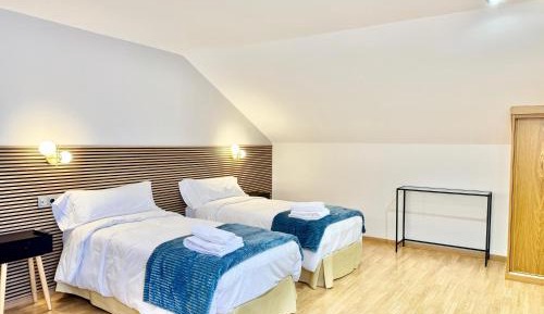 Triple Room with Private Bathroom