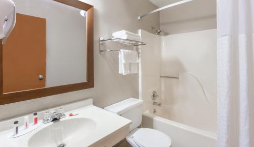 Double Room with Two Double Beds - Non-Smoking