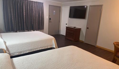Standard Double Room with Two Double Beds