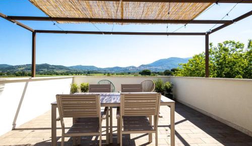 One-Bedroom Apartment with Terrace