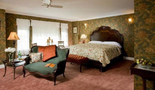 King Suite with Spa Bath