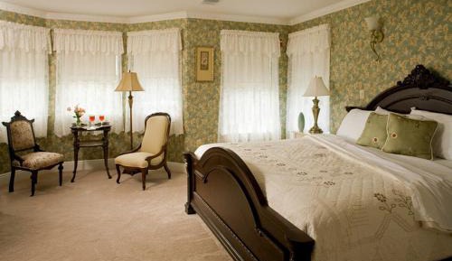King Suite with Spa Bath