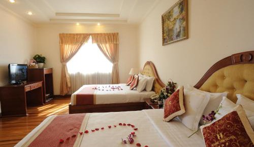 King Room with Two King Beds