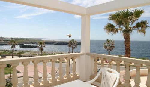 Double or Twin Room with Sea View