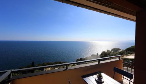 Family Two-Bedroom Apartment with View