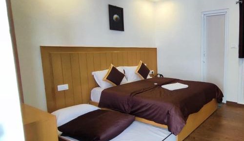 Triple Room with City View