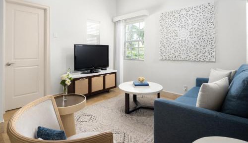1 Bdrm Suite