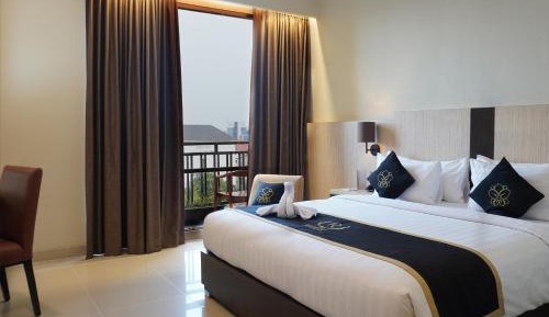 Deluxe Double or Twin Room with Balcony
