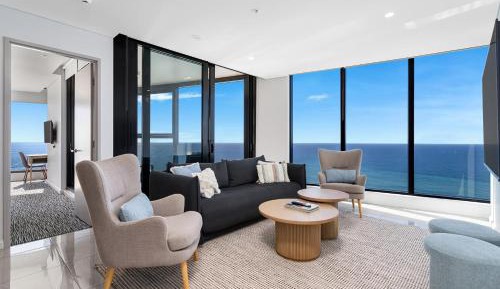 Three-Bedroom Apartment with Ocean View