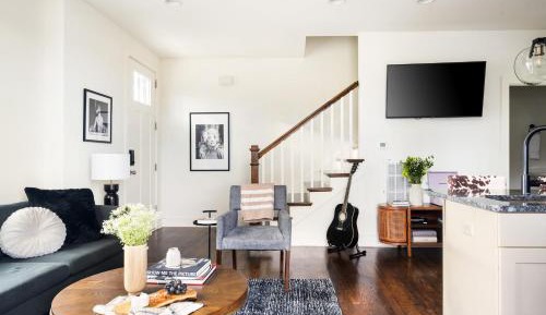 Six-Bedroom Apartment