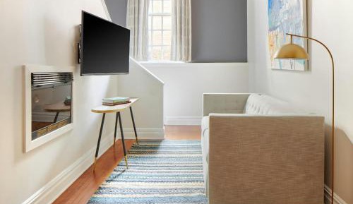 Queen Suite with Sofa Bed