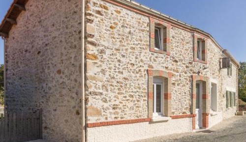 Holiday Home (4 Adults)
